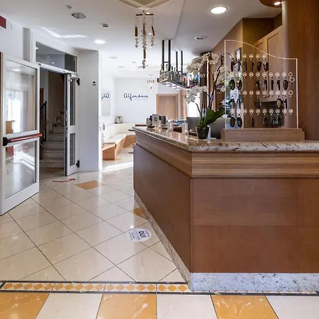 Hotel Alfonsina 2*