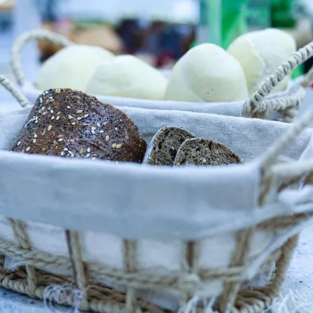 Alfonsina מלון 2*